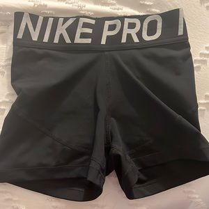 COPY - XS black Nike Pro shorts!